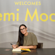 Image for article titled Demi Moore Sleeps With 7 Dogs, Which Seems Like the Right Number
